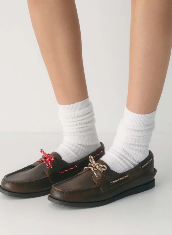 Zapatos náuticos Sperry x Aritzia AO – Cuero liso Zapatos náuticos Sperry x Aritzia AO – Cuero liso