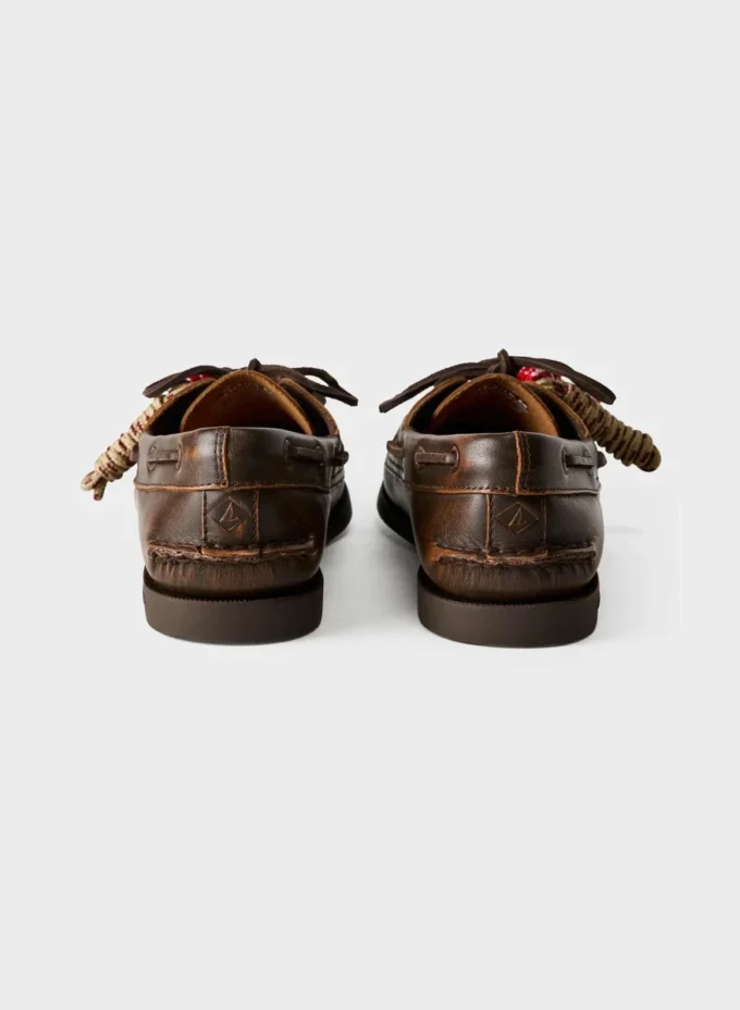 Zapatos náuticos Sperry x Aritzia AO – Cuero liso Zapatos náuticos Sperry x Aritzia AO – Cuero liso